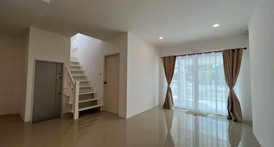 For sale 4 bedrooms house in San Sai, Chiang Mai