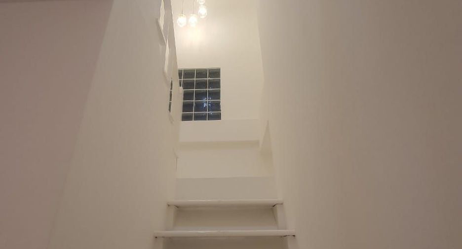 For sale 4 bedrooms house in San Sai, Chiang Mai