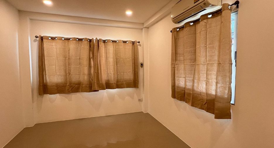 For sale 4 bedrooms house in San Sai, Chiang Mai