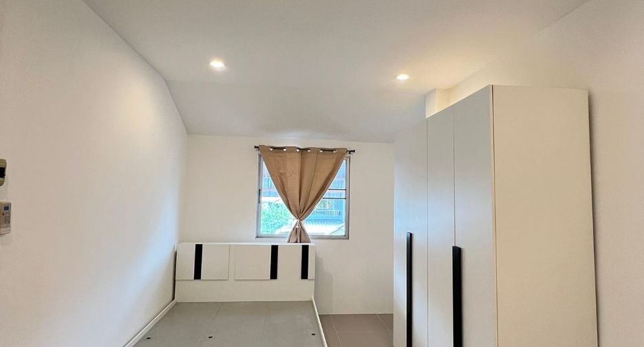 For sale 4 bedrooms house in San Sai, Chiang Mai