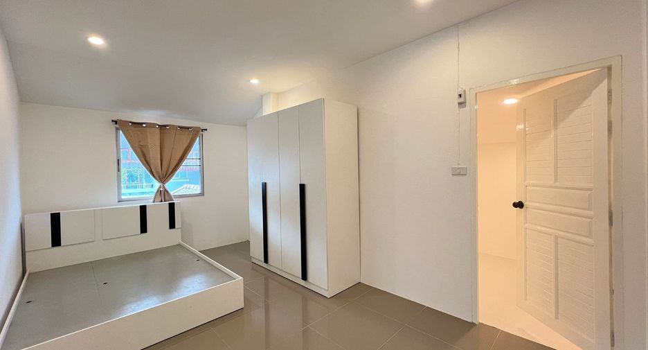 For sale 4 bedrooms house in San Sai, Chiang Mai