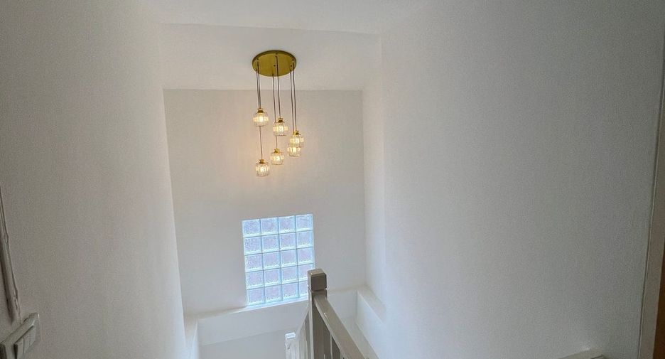 For sale 4 bedrooms house in San Sai, Chiang Mai