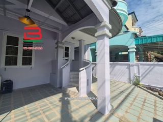 出租 和 出售 4 卧室 联排别墅 在 Don Mueang, 曼谷