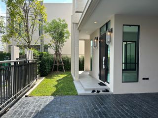 For sale 4 Beds house in Bang Na, Bangkok