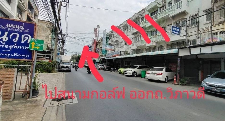 For sale 3 bedrooms retail Space in Don Mueang, Bangkok