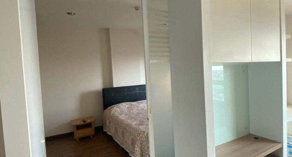 For sale 1 bed condo in Khlong San, Bangkok