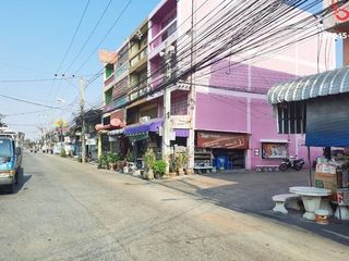 For sale 2 bed retail Space in Phra Pradaeng, Samut Prakan