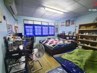 For sale 2 bed retail Space in Phra Pradaeng, Samut Prakan