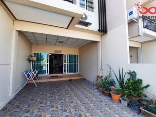 For sale 3 Beds townhouse in Nong Khaem, Bangkok