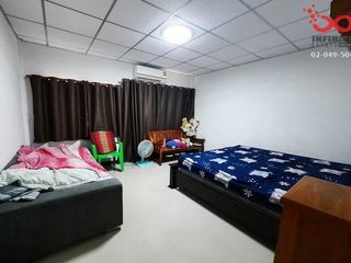 For sale 3 Beds townhouse in Nong Khaem, Bangkok