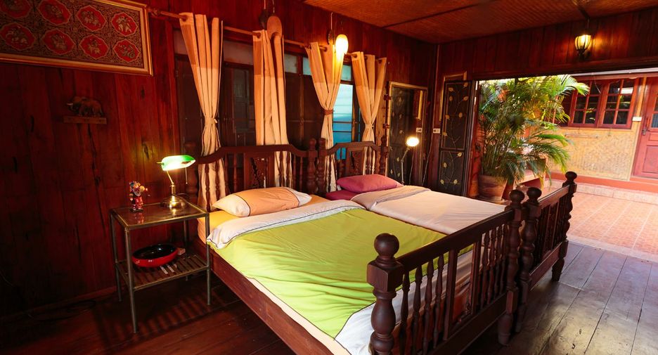 Villa zum Kauf mit 10 Zimmer in Saraphi, Chiang Mai