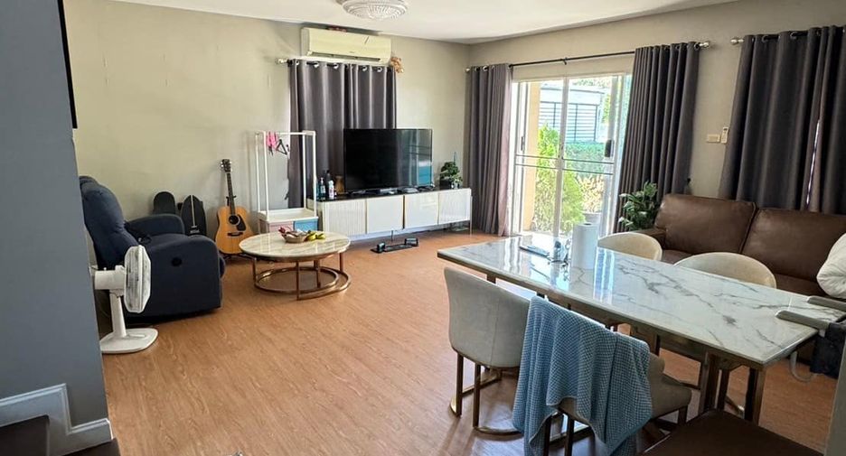 Haus zum Kauf mit 4 Zimmer in San Kamphaeng, Chiang Mai
