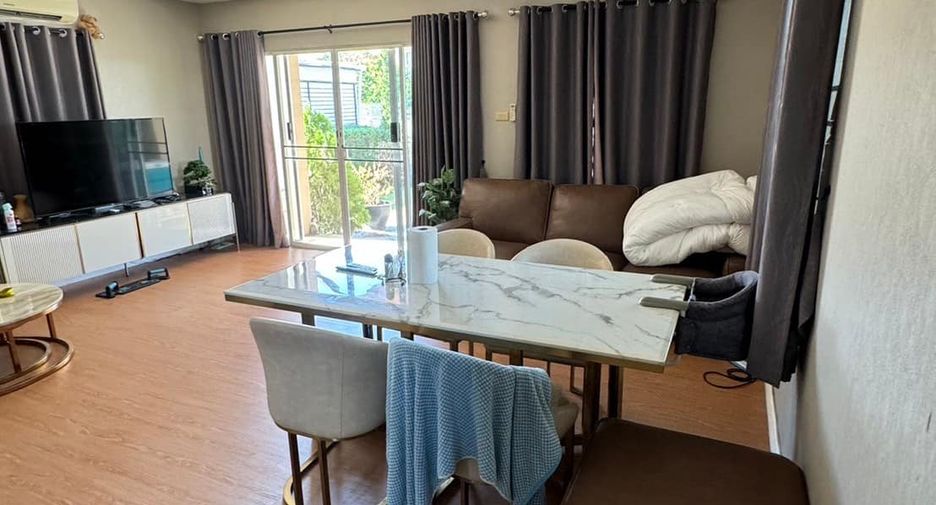 Haus zum Kauf mit 4 Zimmer in San Kamphaeng, Chiang Mai