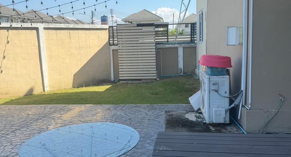 Haus zum Kauf mit 4 Zimmer in San Kamphaeng, Chiang Mai