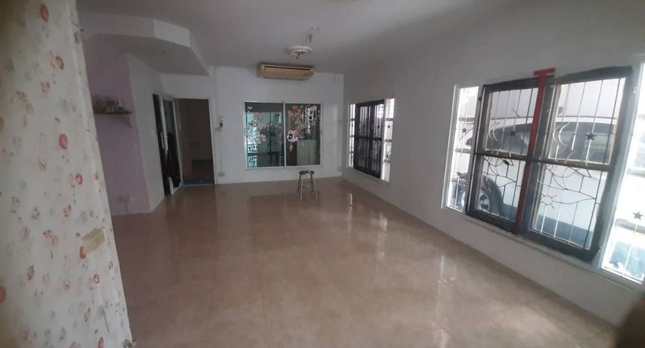 For sale 3 ベッドルーム house in Lam Luk Ka, Pathum Thani
