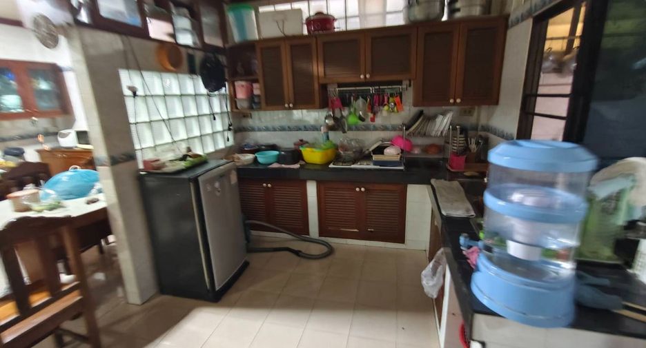 Продажа 4 спальни дом в Банг Кхен, Бангкок