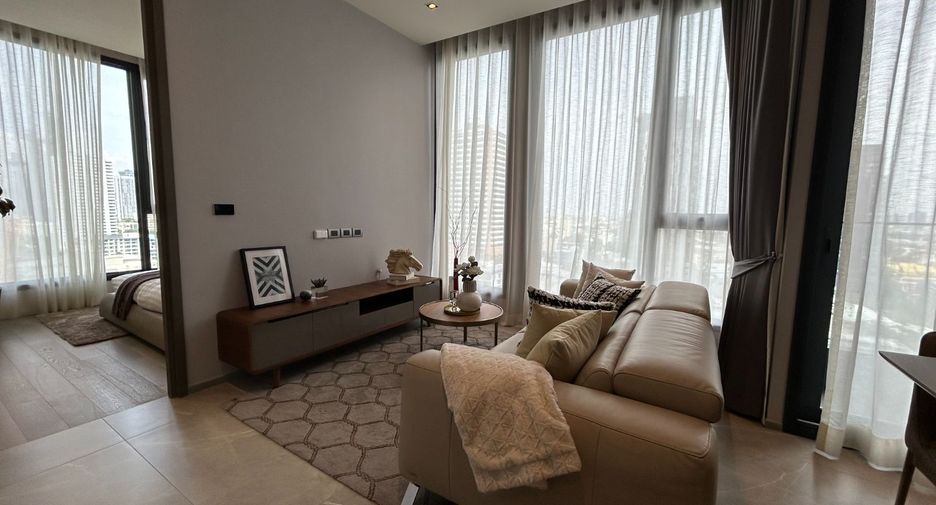 For sale 2 ベッドルーム condo in Khlong Toei, Bangkok