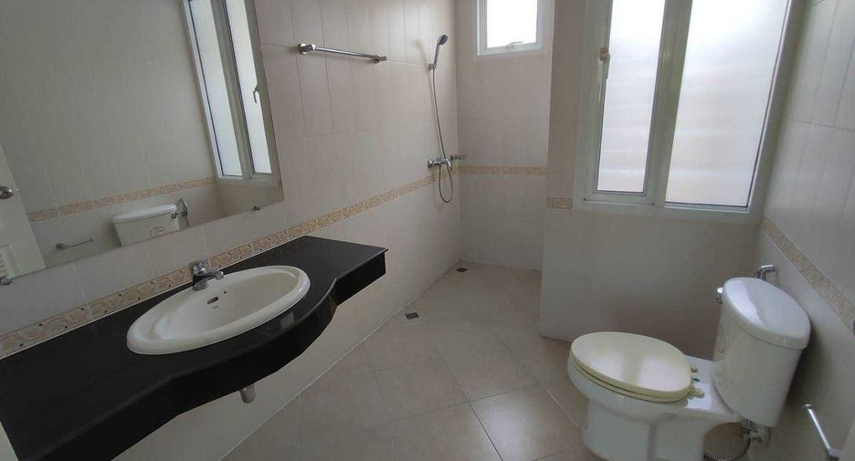 Аренда и продажа 3 спальни дом в Пращет, Бангкок