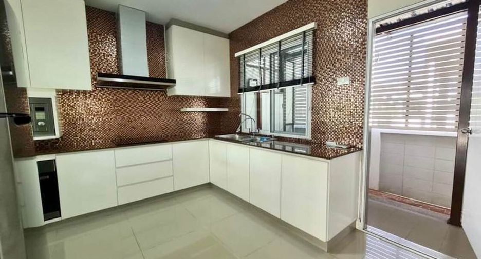 For sale 3 bedrooms house in San Sai, Chiang Mai