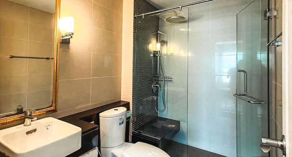 For sale 1 bed condo in Huai Khwang, Bangkok