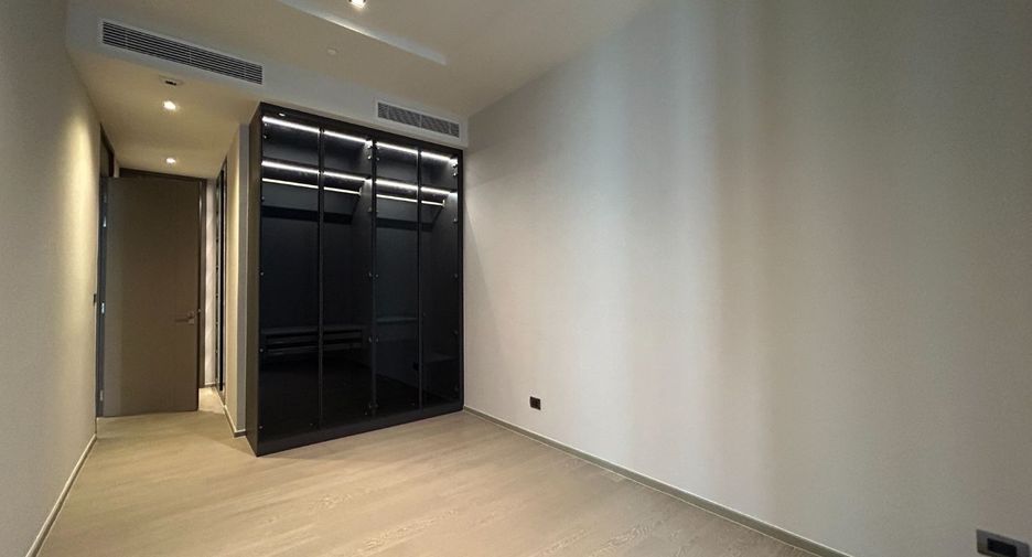 Condo en venta de 3 habitaciones en Khlong Toei, Bangkok