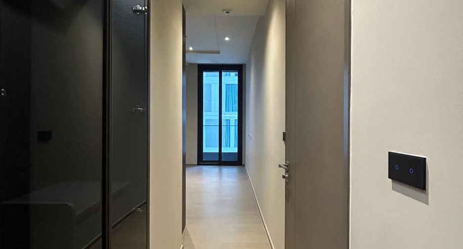 Condo en venta de 3 habitaciones en Khlong Toei, Bangkok