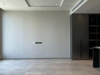 For sale 3 bedrooms condo in Khlong Toei, Bangkok