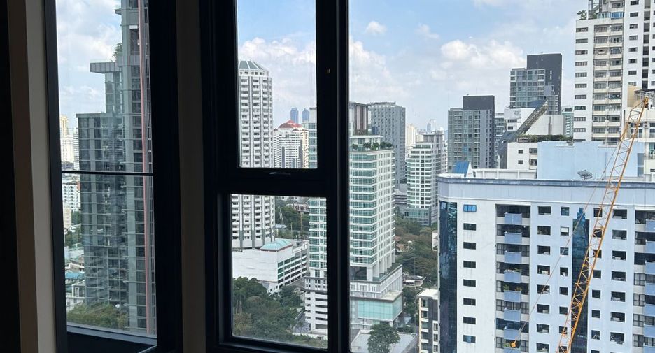 Condo en venta de 3 habitaciones en Khlong Toei, Bangkok