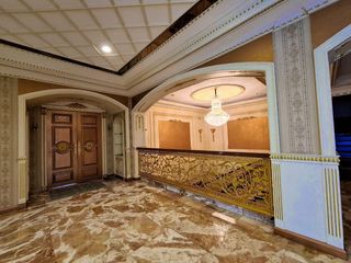 Haus zum Kauf mit 5 Zimmer in Thung Khru, Bangkok