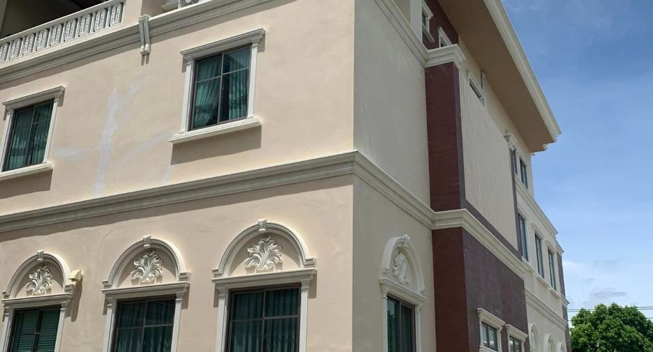 Haus zum Kauf mit 5 Zimmer in Thung Khru, Bangkok