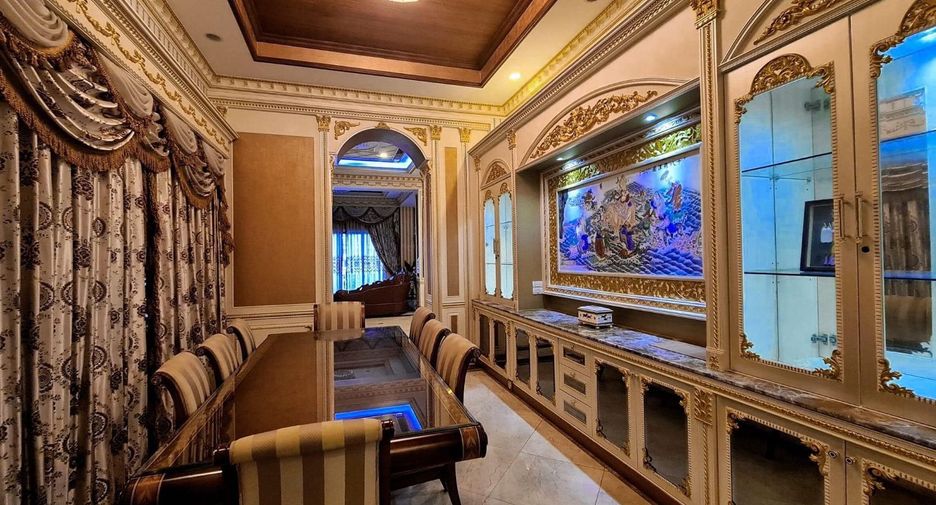 Haus zum Kauf mit 5 Zimmer in Thung Khru, Bangkok