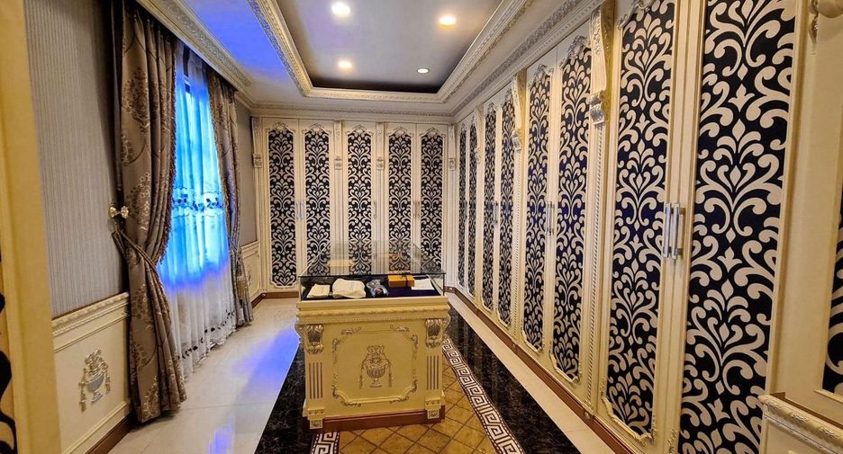 Haus zum Kauf mit 5 Zimmer in Thung Khru, Bangkok