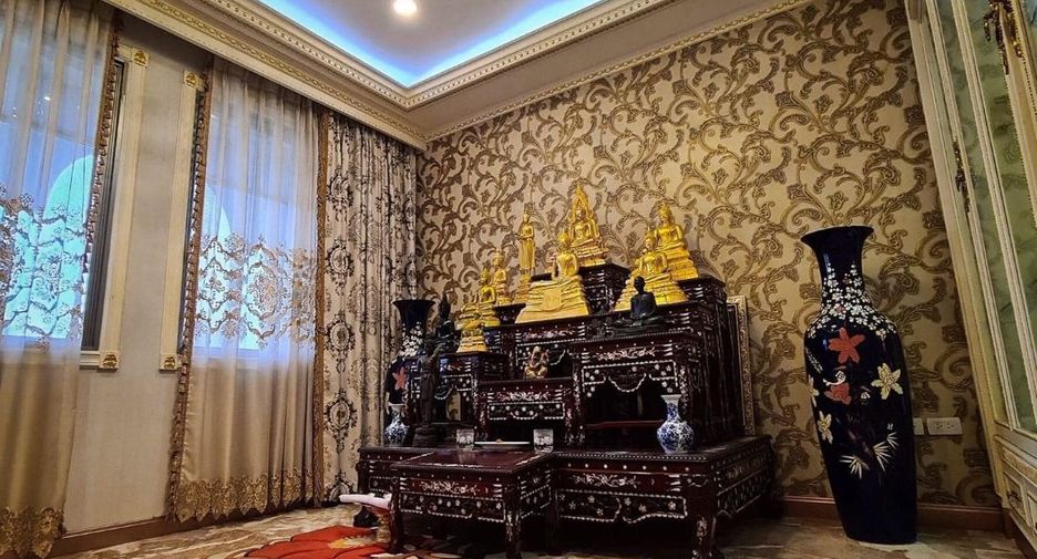 Haus zum Kauf mit 5 Zimmer in Thung Khru, Bangkok