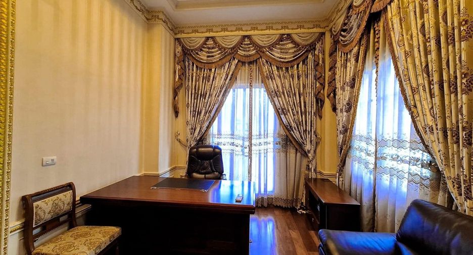 Haus zum Kauf mit 5 Zimmer in Thung Khru, Bangkok