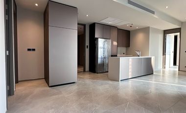 For sale 2 bed condo in Khlong Toei, Bangkok