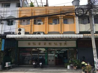 Reihenhaus zum Kauf mit 4 Zimmer in Mueang Chiang Mai, Chiang Mai