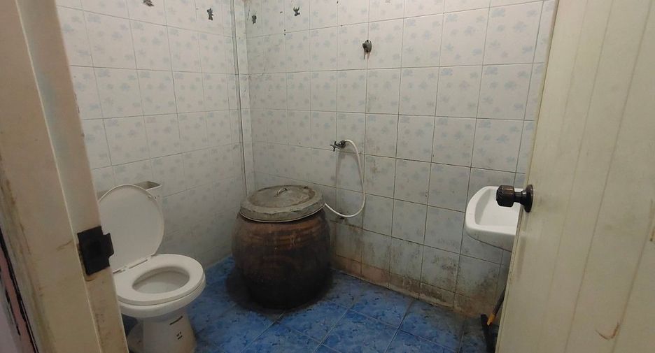 For sale 2 bedrooms townhouse in Sai Noi, Nonthaburi