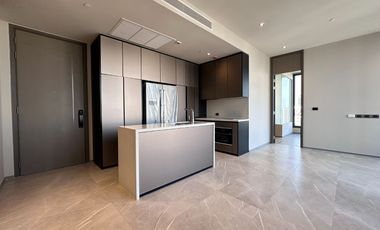 For sale 2 bed condo in Khlong Toei, Bangkok