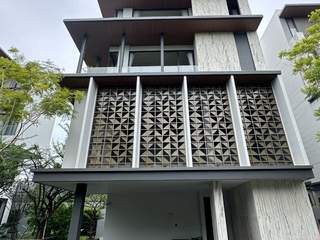 For sale 3 bed house in Huai Khwang, Bangkok
