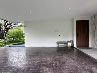 For sale 3 bed house in Huai Khwang, Bangkok