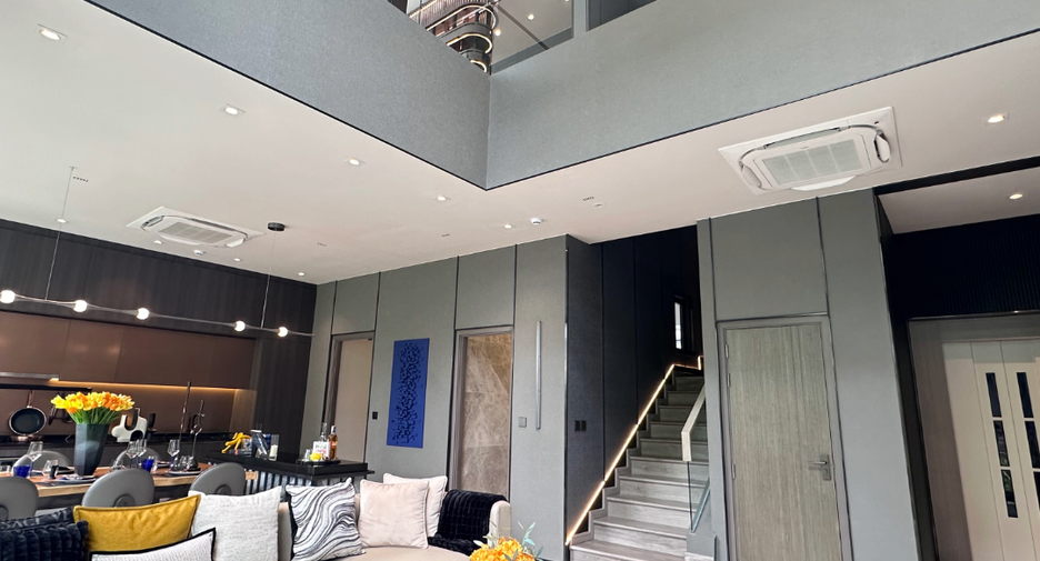 For sale 3 bedrooms house in Huai Khwang, Bangkok