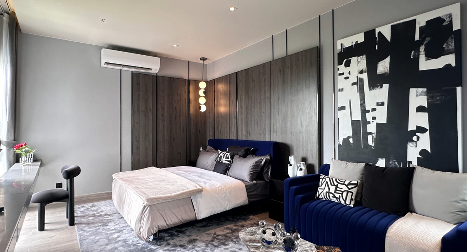 For sale 3 bedrooms house in Huai Khwang, Bangkok