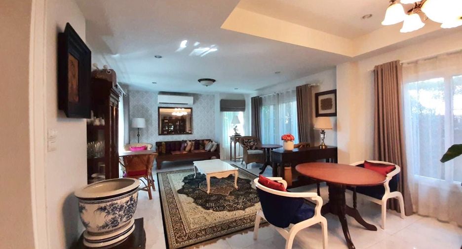 Casa en venta de 4 habitaciones en San Kamphaeng, Chiang Mai