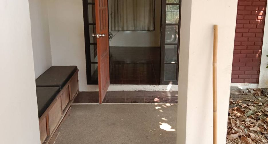 Casa en venta de 4 habitaciones en Hang Dong, Chiang Mai