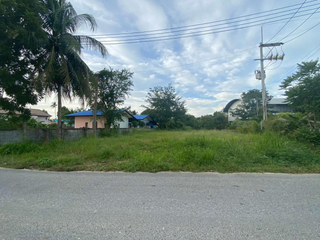 出售 土地 在 Bang Lamung, Chon Buri
