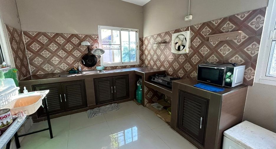 For sale 3 bedrooms house in San Kamphaeng, Chiang Mai