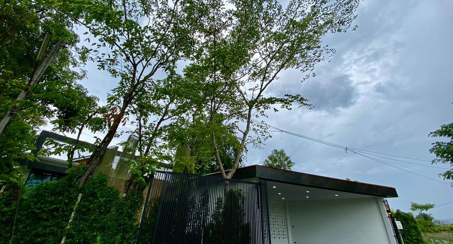 Villa zum Kauf mit 4 Zimmer in San Kamphaeng, Chiang Mai