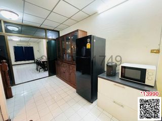 Reihenhaus zur Miete mit 2 Zimmer in Huai Khwang, Bangkok