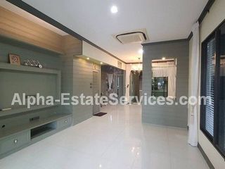 For sale 3 bed townhouse in Lat Phrao, Bangkok