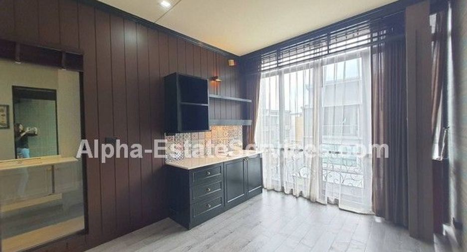 Reihenhaus zum Kauf mit 3 Zimmer in Lat Phrao, Bangkok